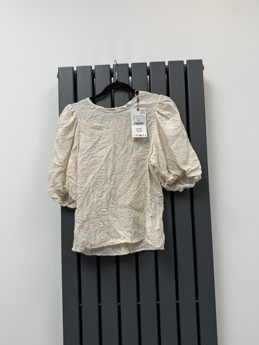 Bnwt zara cream textured - cream, swirl