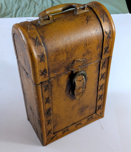 Vintage wooden wine carrier - vintage,