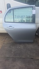 TOYOTA YARIS MK2 2008 OFFSIDE DRIVERS RIGHT REAR COMPLETE DOOR SILVER 1F8