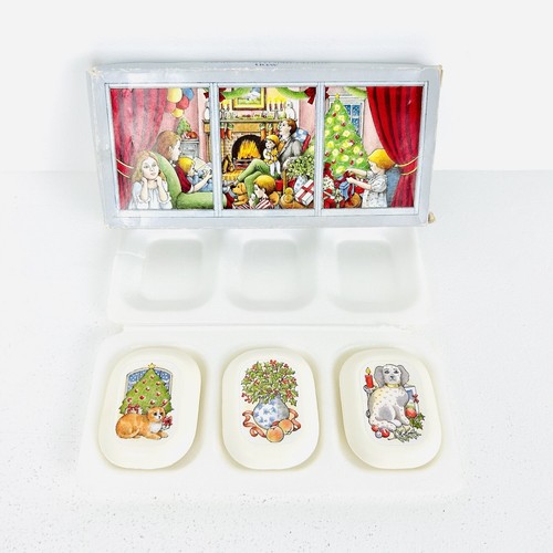 Avon white christmas soaps - white,