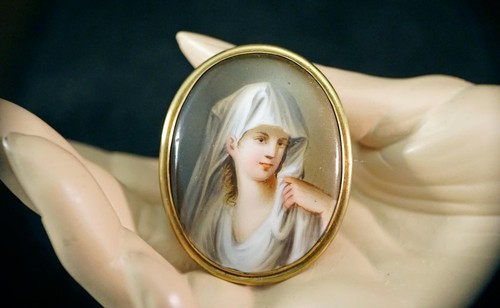Porcelain portrait plaque - porcelain,
