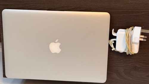 Apple macbook air 2017 - apple,