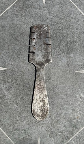 Vintage steel saw set - set, tooth