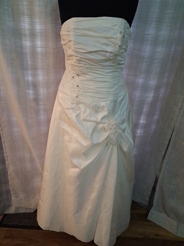 Wedding dress size - , 16