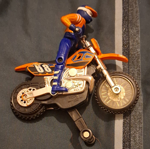 Hot wheels motocross - dirt, bike