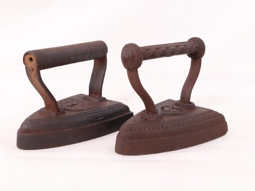 Vintage cast iron flat - iron,