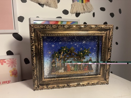 Illuminating snow globe - snow,