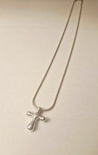 Tiffany and Co. Sterling Silver Elsa Peretti Cross Pendant Necklace 16"