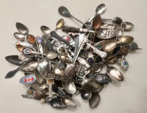 Vintage souvenir spoons - lot,