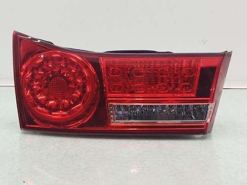 Interior left tailgate light - left,