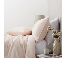 Outlet Cozee Home Supersoft Textured Bedspread In Pink 150 x 200cm