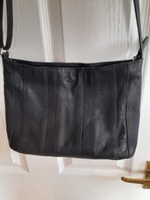 Gigi leather shoulder bag used