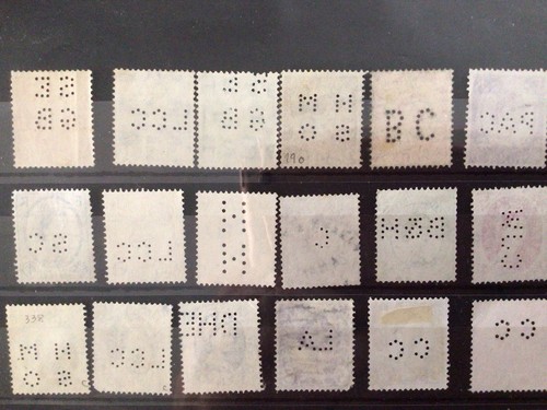 Unusual qeii perfins - *unusual*, gb