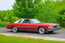1976 BUICK RIVIERA maroon |