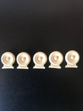 5 x 1/35 Verlinden Kubelwagen sand tyres.