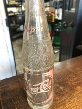 PEPSI COLA ANTIQUE BOTTLE  YEAR UNKNOWN NO CRACKS FADED BUT COLLECTIBLE   B5