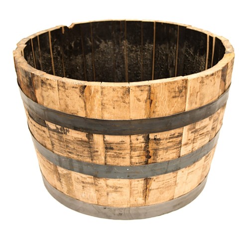 Round half oak whiskey - half,