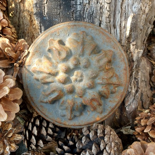 French cast iron wall - cast,