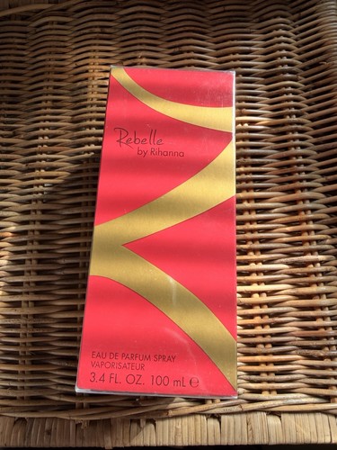 Rihanna rebelle eau parfum - rihanna,