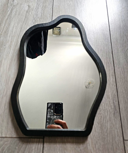 Irregular wavy wall mirror - wavy,