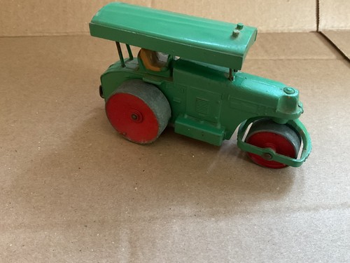 Vintage dinky toys - toys, green