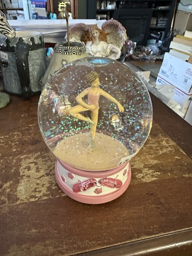 Ballerina snow globe girls - snow,