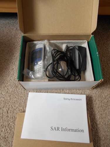 Vintage retro mobile phone - retro,