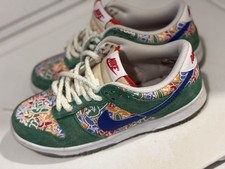 Nike Dunk Low Foam Finger-