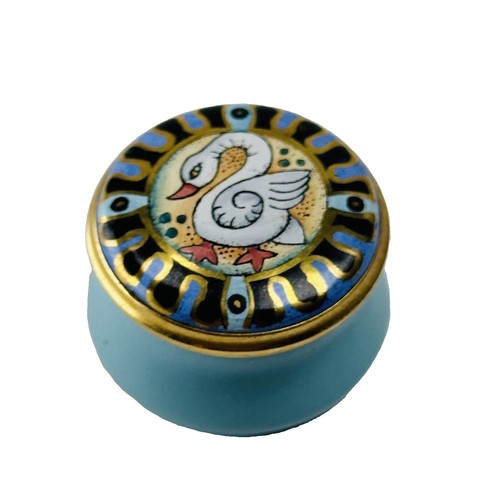 Staffordshire enamel swan pill - staffordshire,