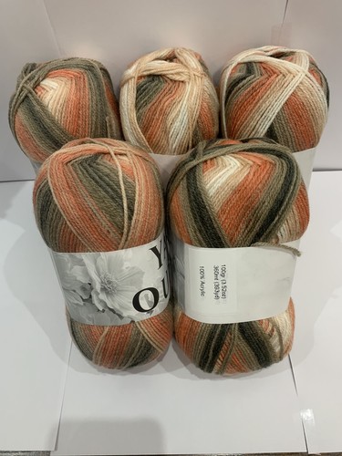 Bundles variegated knitting - of,