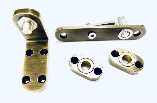 Double action door pivot - double,