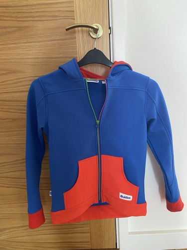 Girlguiding guides blue red - girlguiding,