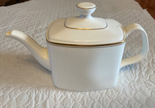 ROYAL  DOULTON TEAPOT  GOLD