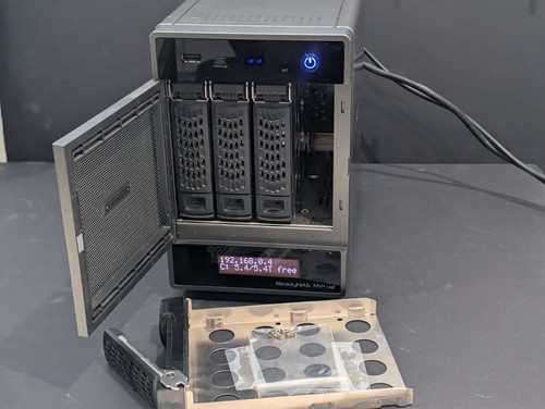 Netgear readynas v2 - netgear,