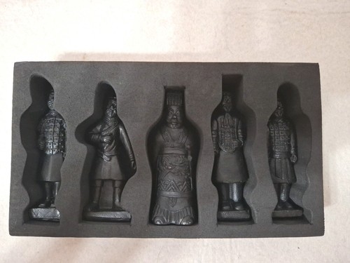 Terracotta warrior figures - warrior,
