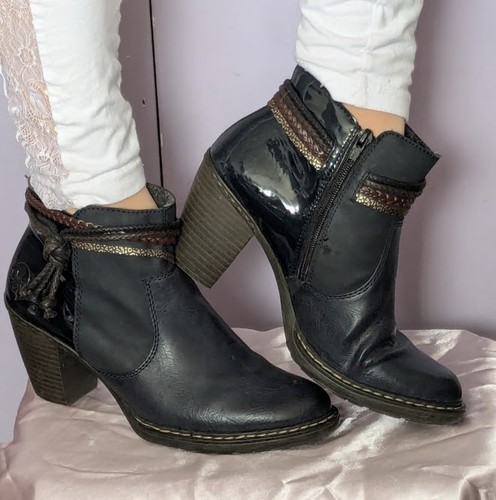 Excellent condition size 7 - condition, 40