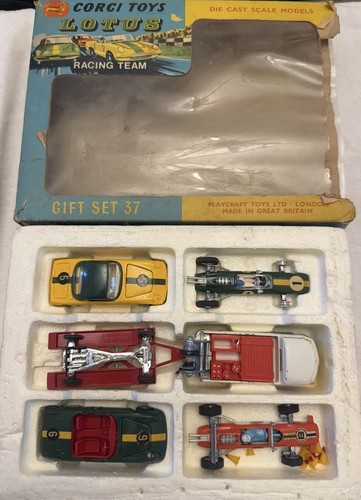 Corgi toys gift set lotus - toys,