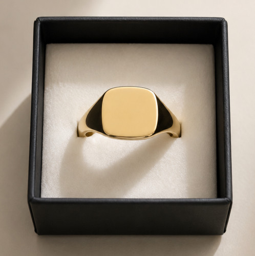 9ct yellow gold signet - 9ct,