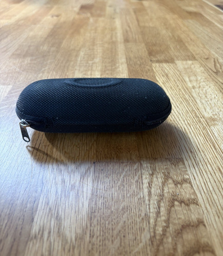 Genuine oakley sunglasses hard - genuine,