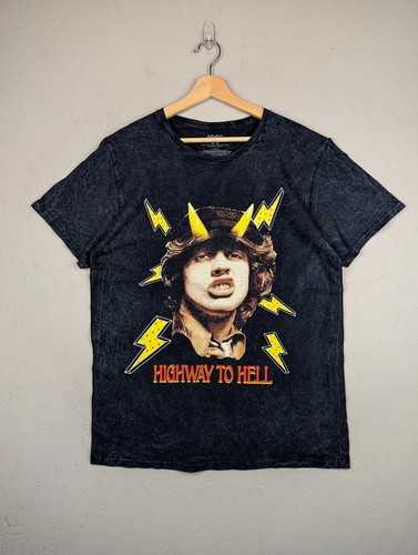 Band shirt size l - ac/dc,