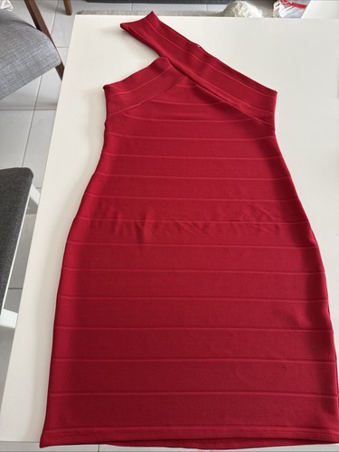 Size one shoulder - size,
