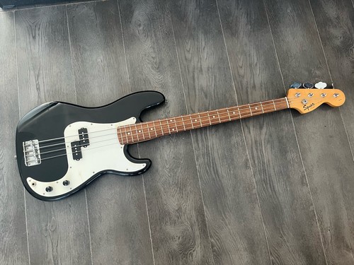 Squier bass - bass,,