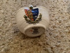 ARCADIAN SOUVENIR CRESTED WARE BASKET FROM GREAT YARMOUTH - MRKED J. BROWN