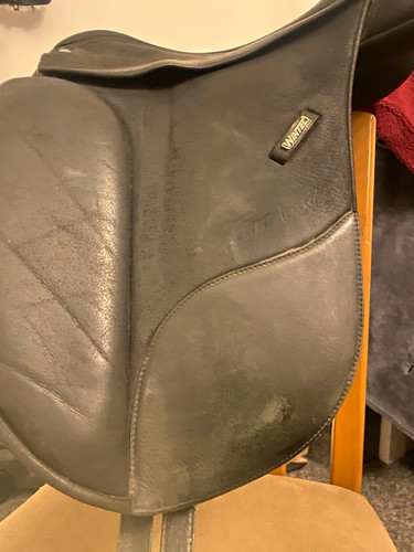 Wintec black dressage saddle - black,