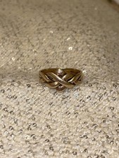 9ct Yellow Gold Twisted Puzzle