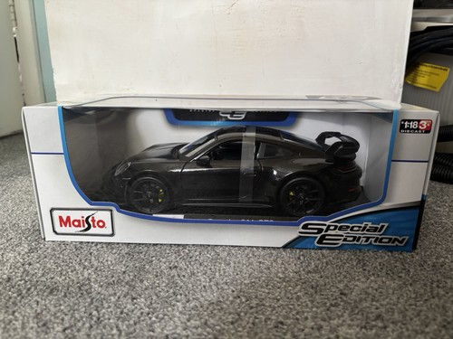 Maisto scale porsche - 1:18,