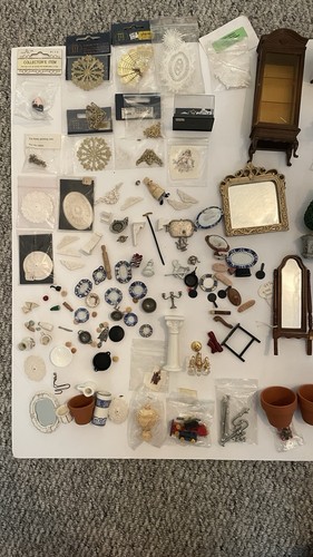 Mixed vintage dollhouse - vintage,