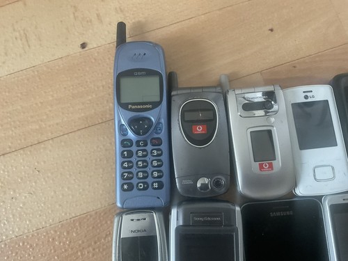 Assorted phones job lot - assorted,