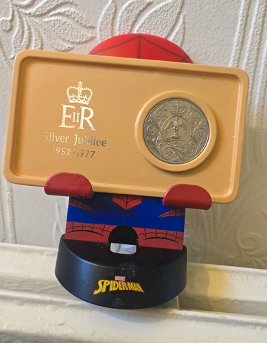 1977 queen elizabeth - elizabeth, silver