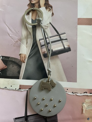 Radley leather grey - tag, /